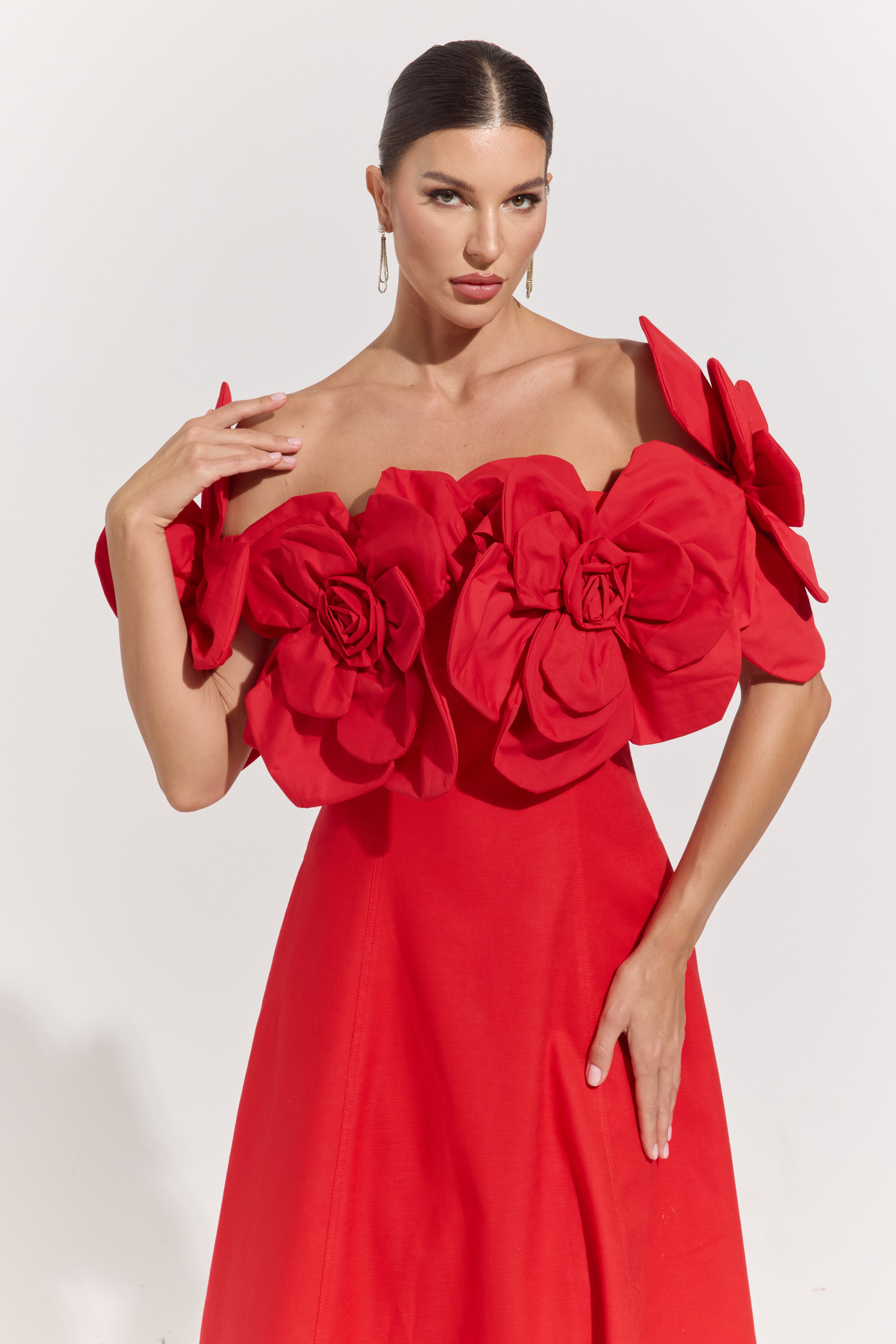 Robe longue à épaules dénudées Dove Red Rosette