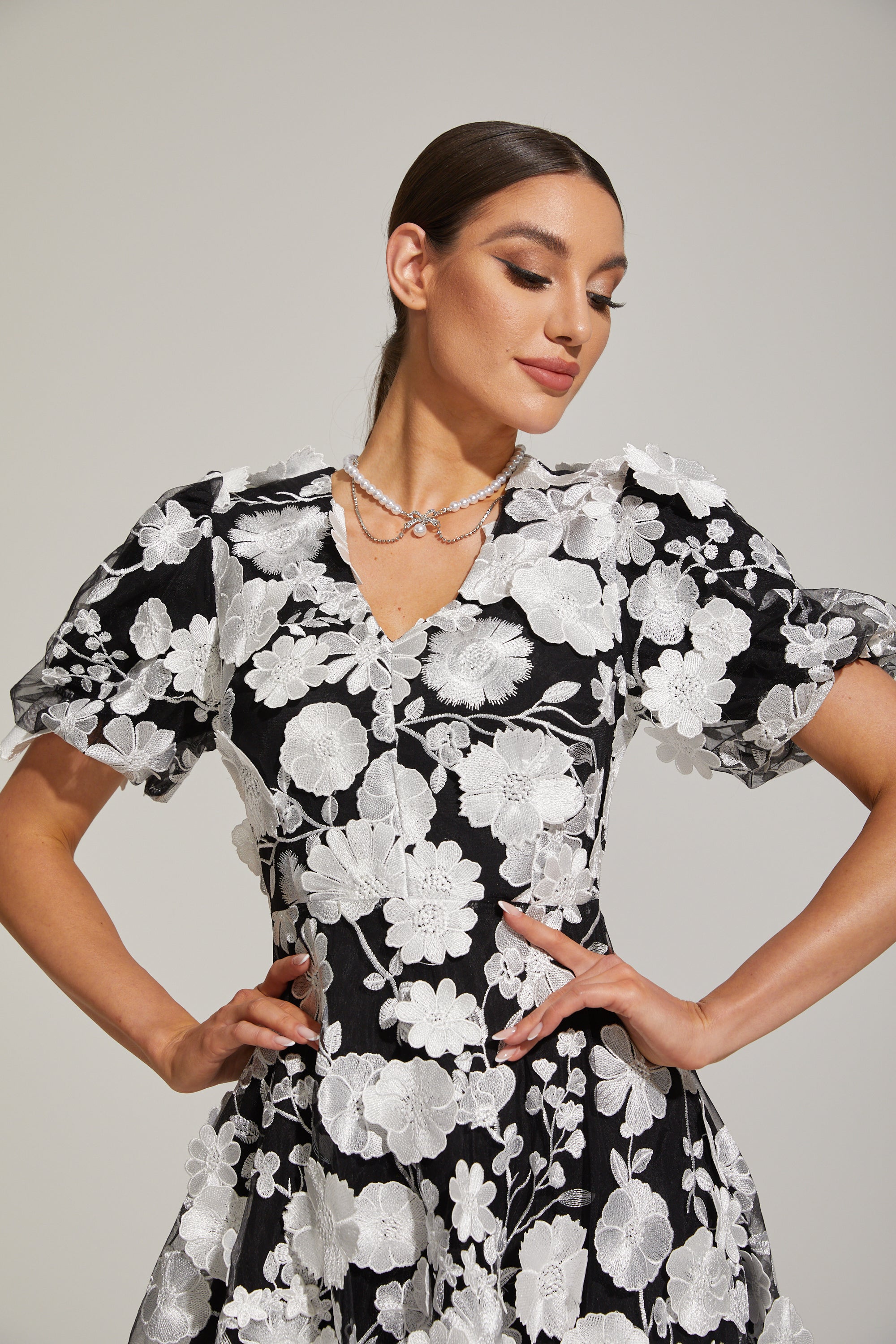 Johanna Bloom Puff - Sleeve Mini Dress