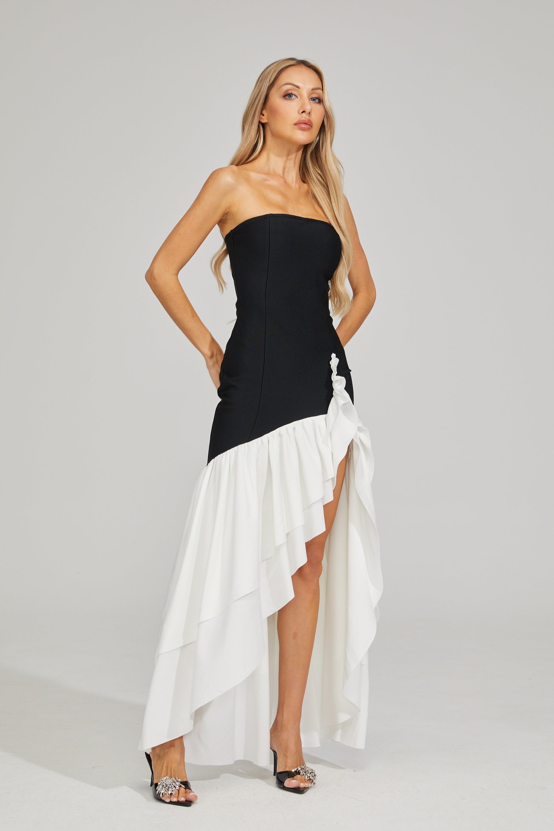 Lurdes Flow Strapless Maxi Dress