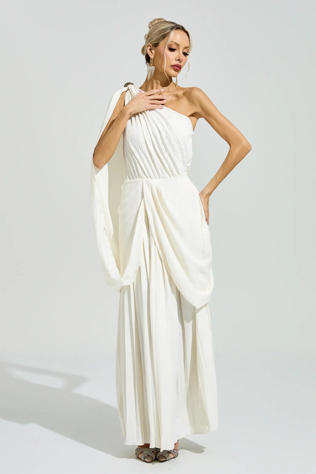 Selena White Sleeveless Maxi Dress