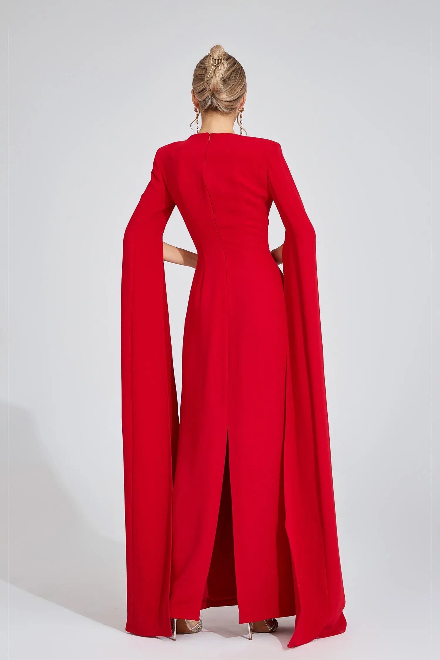 Aelira Red Floral Maxi Dress