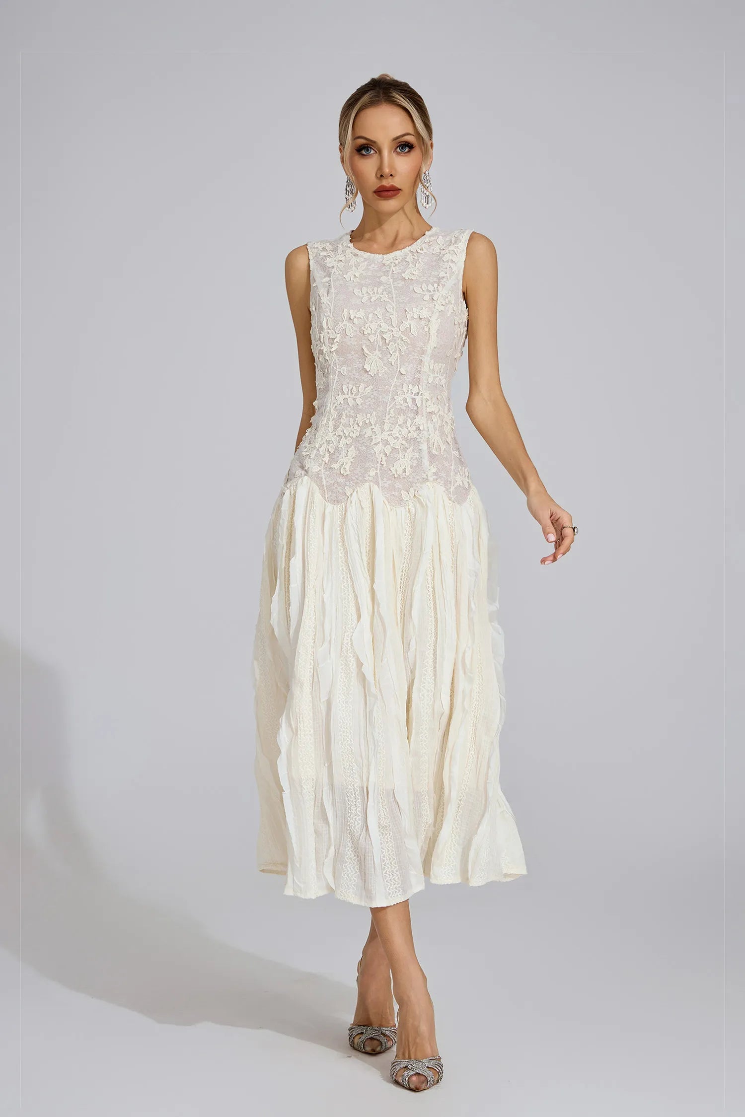 Lunoria Ivory White Patterned Maxi Dress