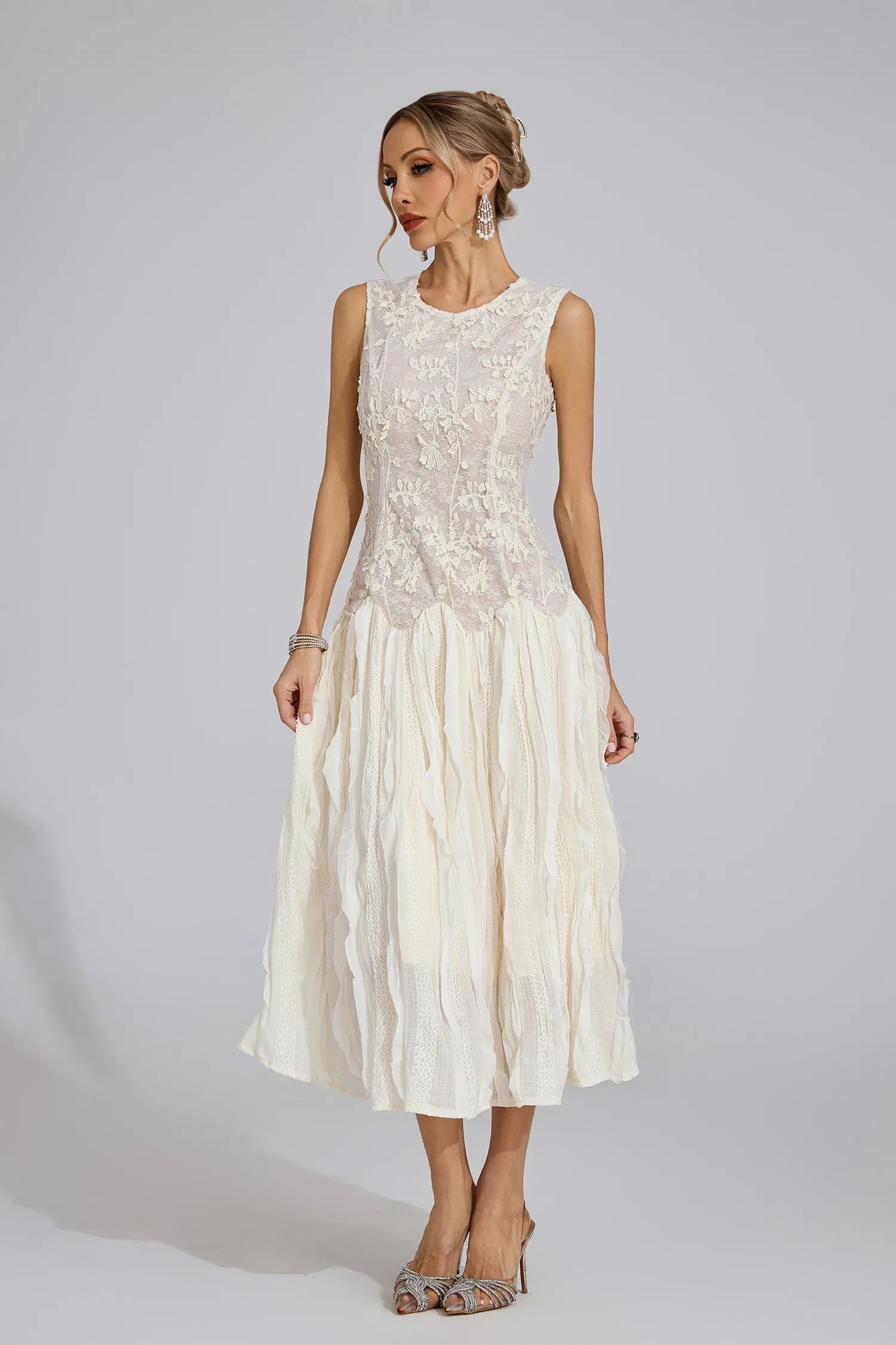 Lunoria Ivory White Patterned Maxi Dress