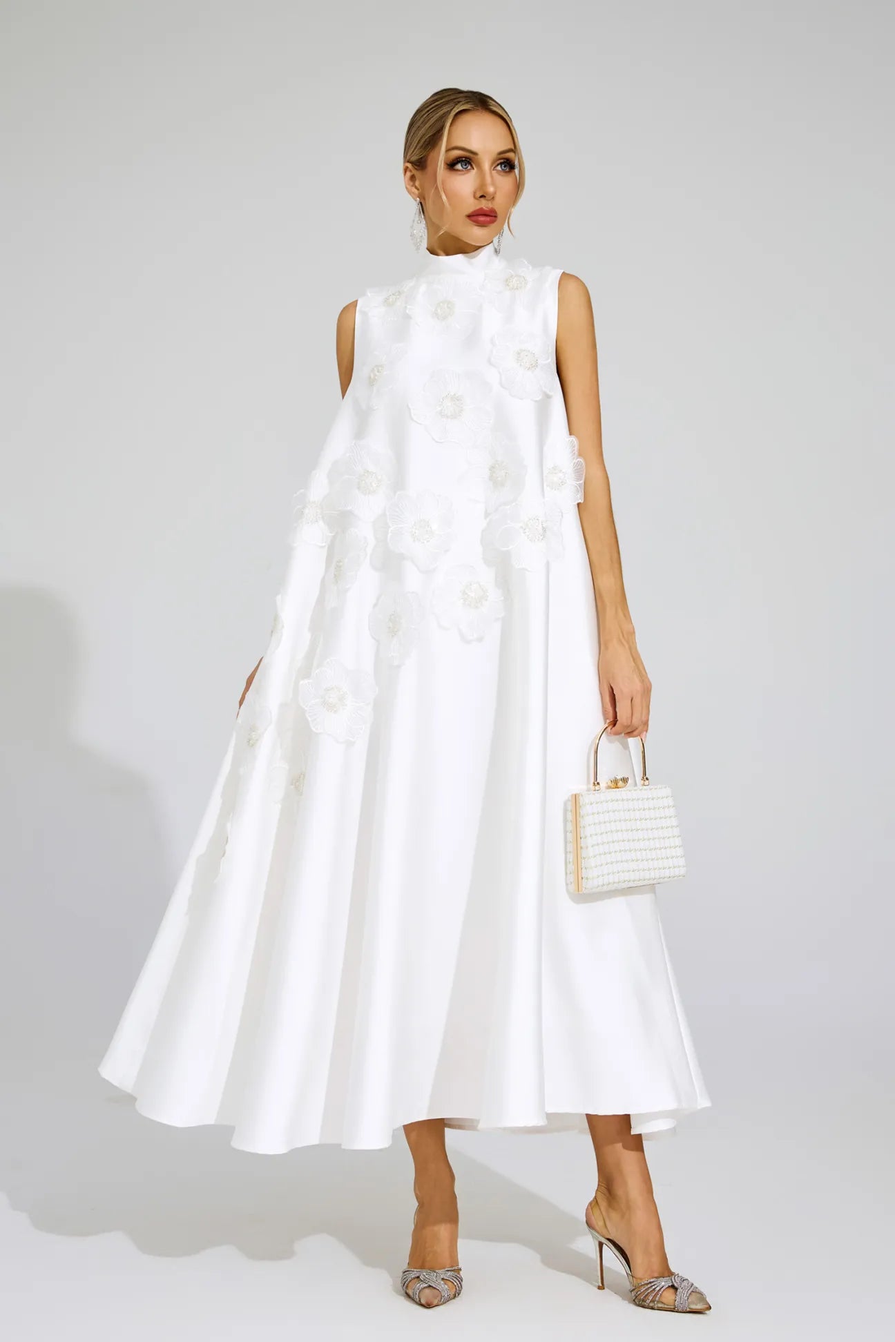 Liora White Flowers Sleeveless Maxi Dress