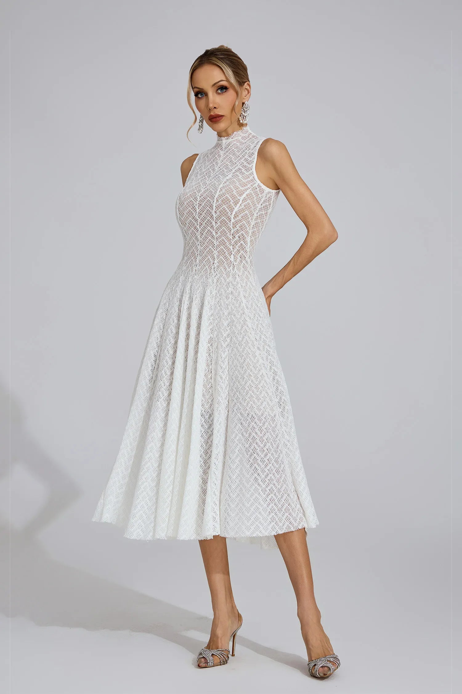 Linda White Lace Sleeveless Maxi Dress