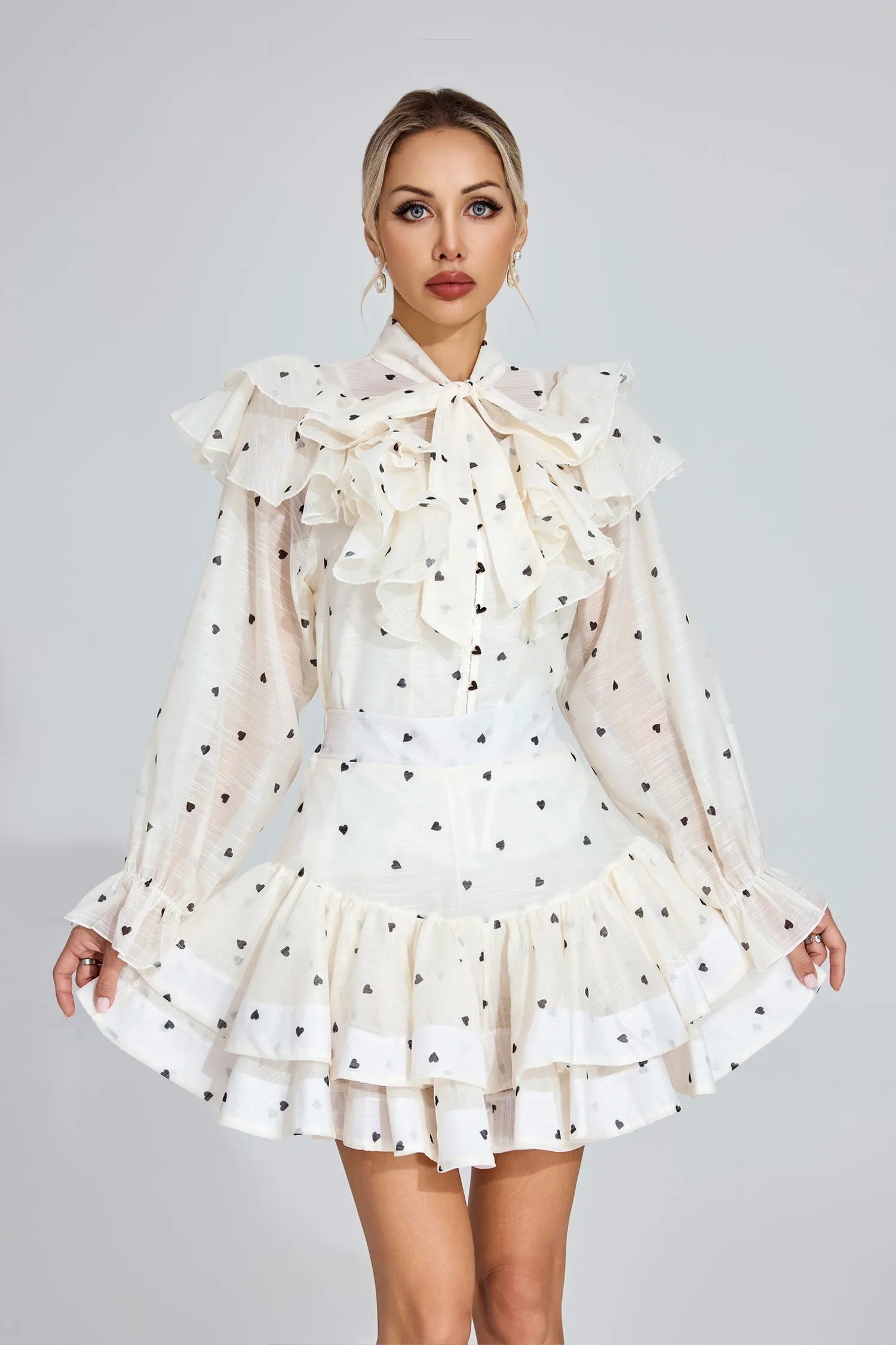 Maud White Heart Print Set