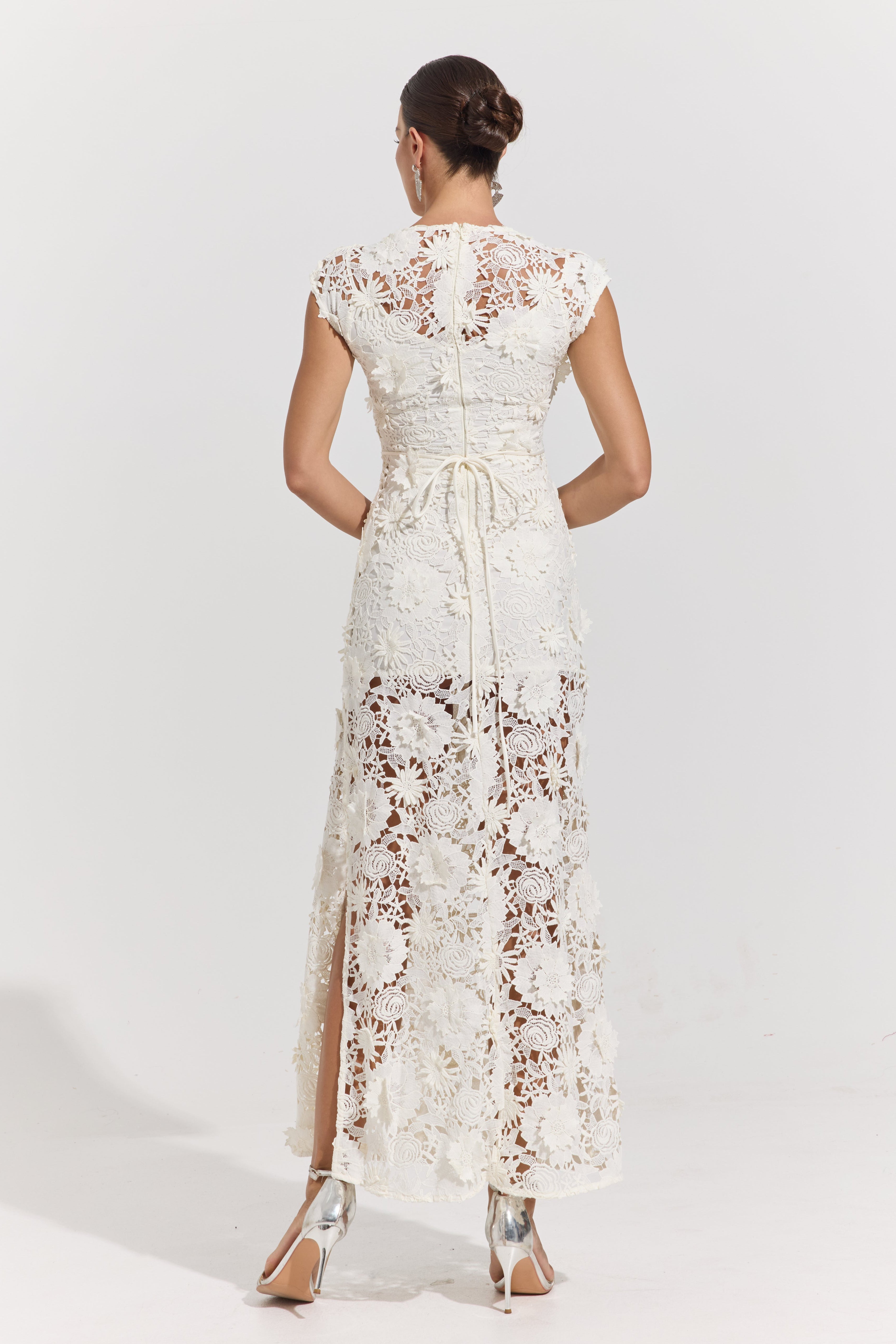 Robe longue en dentelle blanche Isolde pour jardin