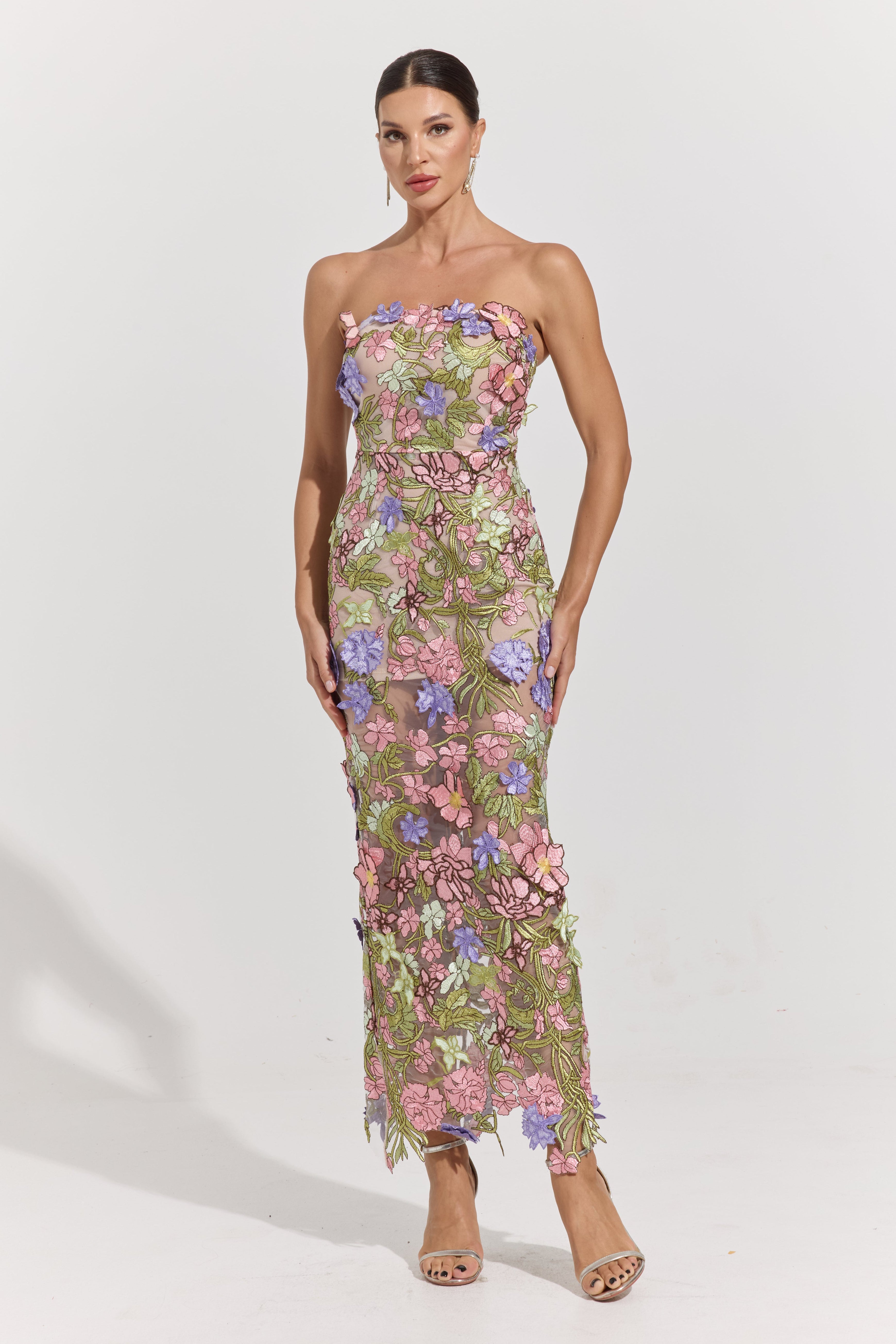 Robe longue transparente brodée Ava Garden Muse