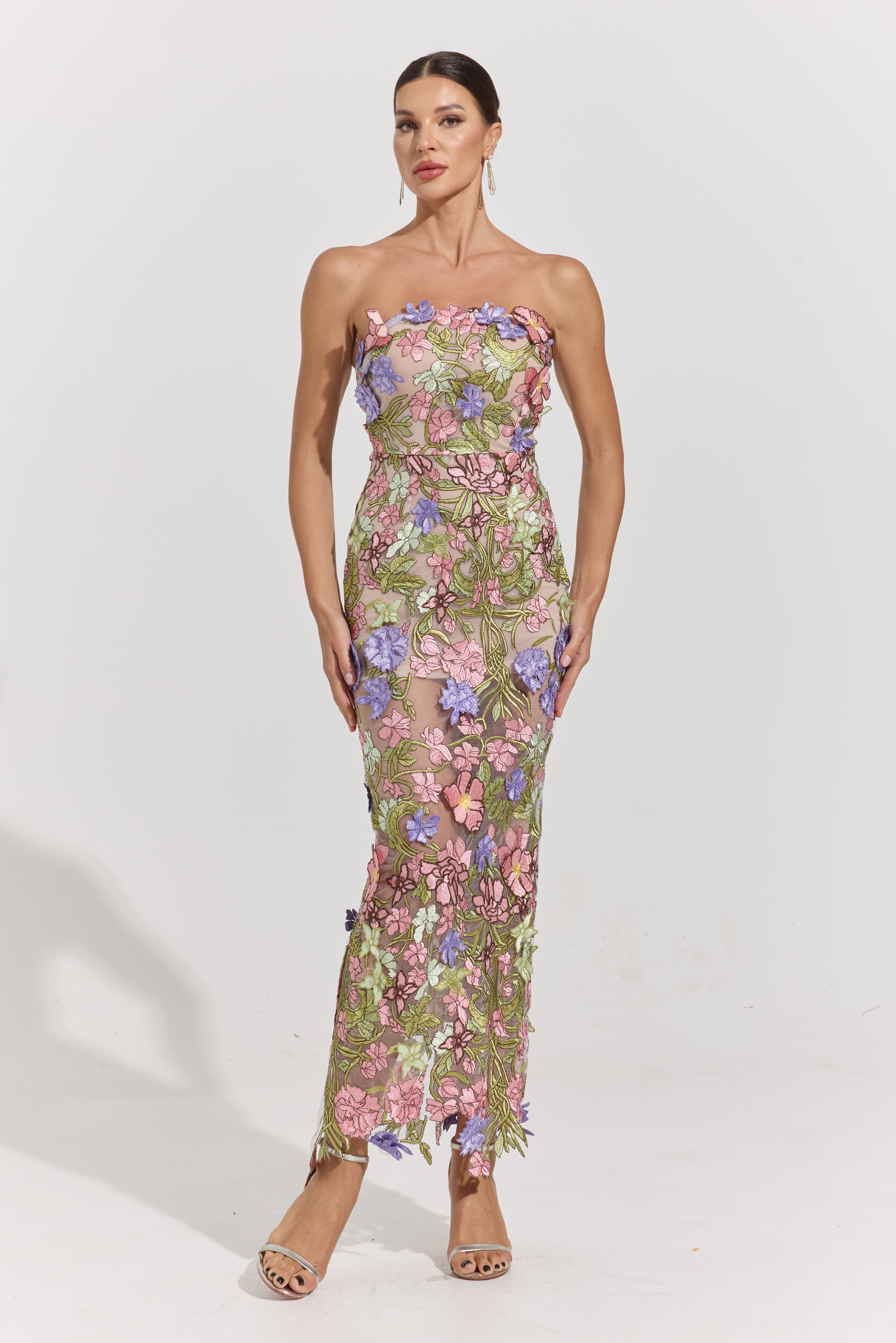 Robe longue transparente brodée Ava Garden Muse