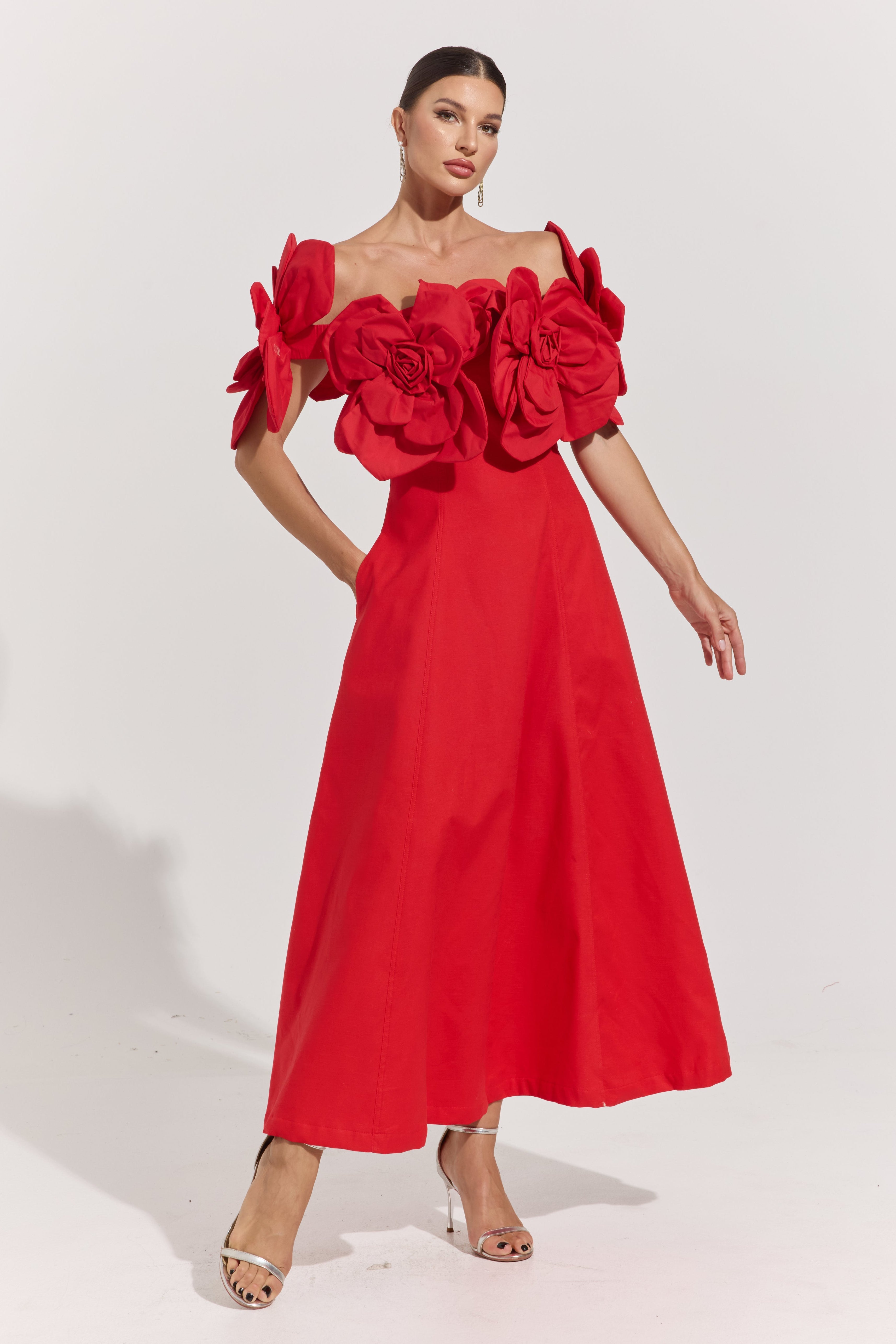 Robe longue à épaules dénudées Dove Red Rosette