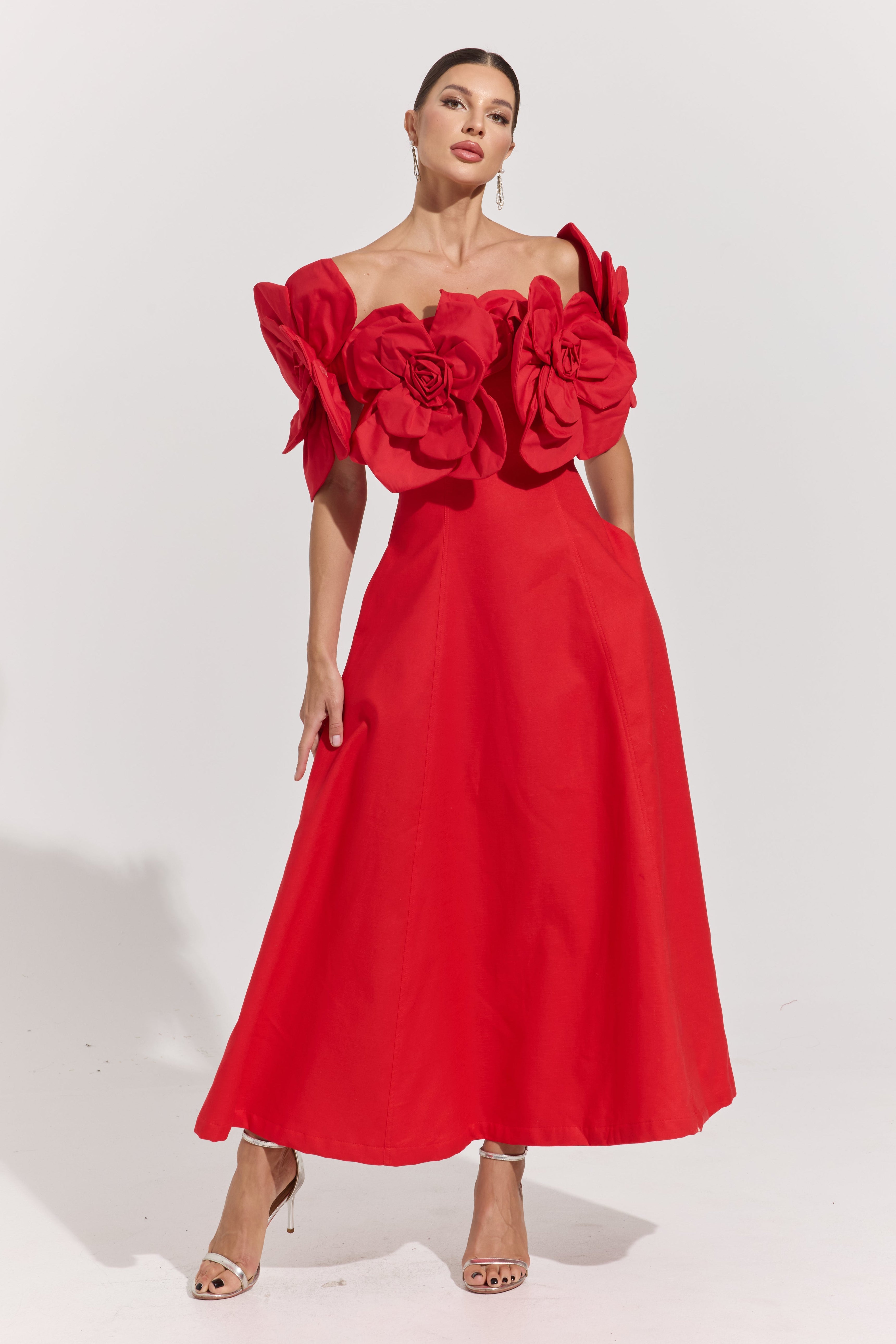 Robe longue à épaules dénudées Dove Red Rosette