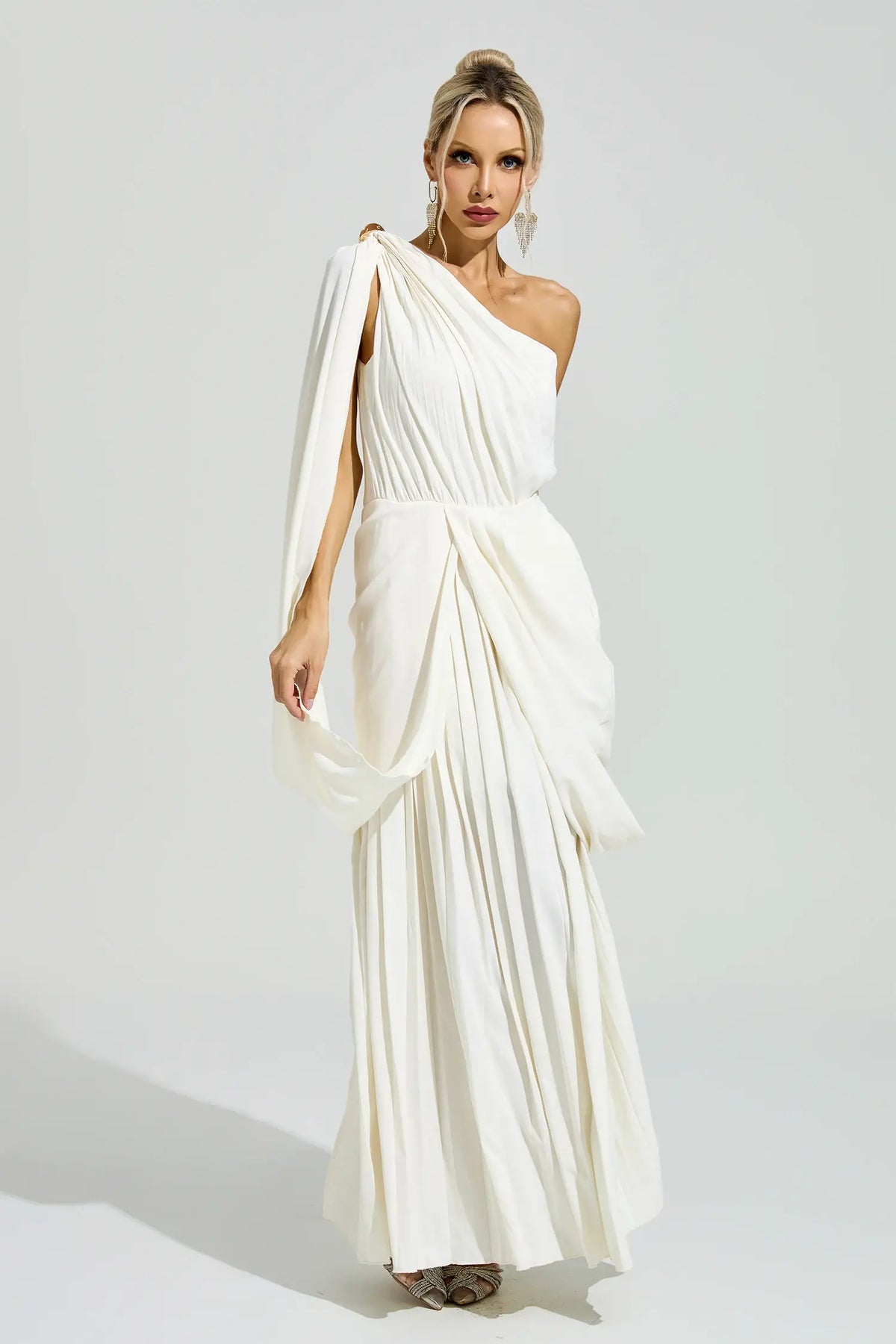 Selena White Sleeveless Maxi Dress