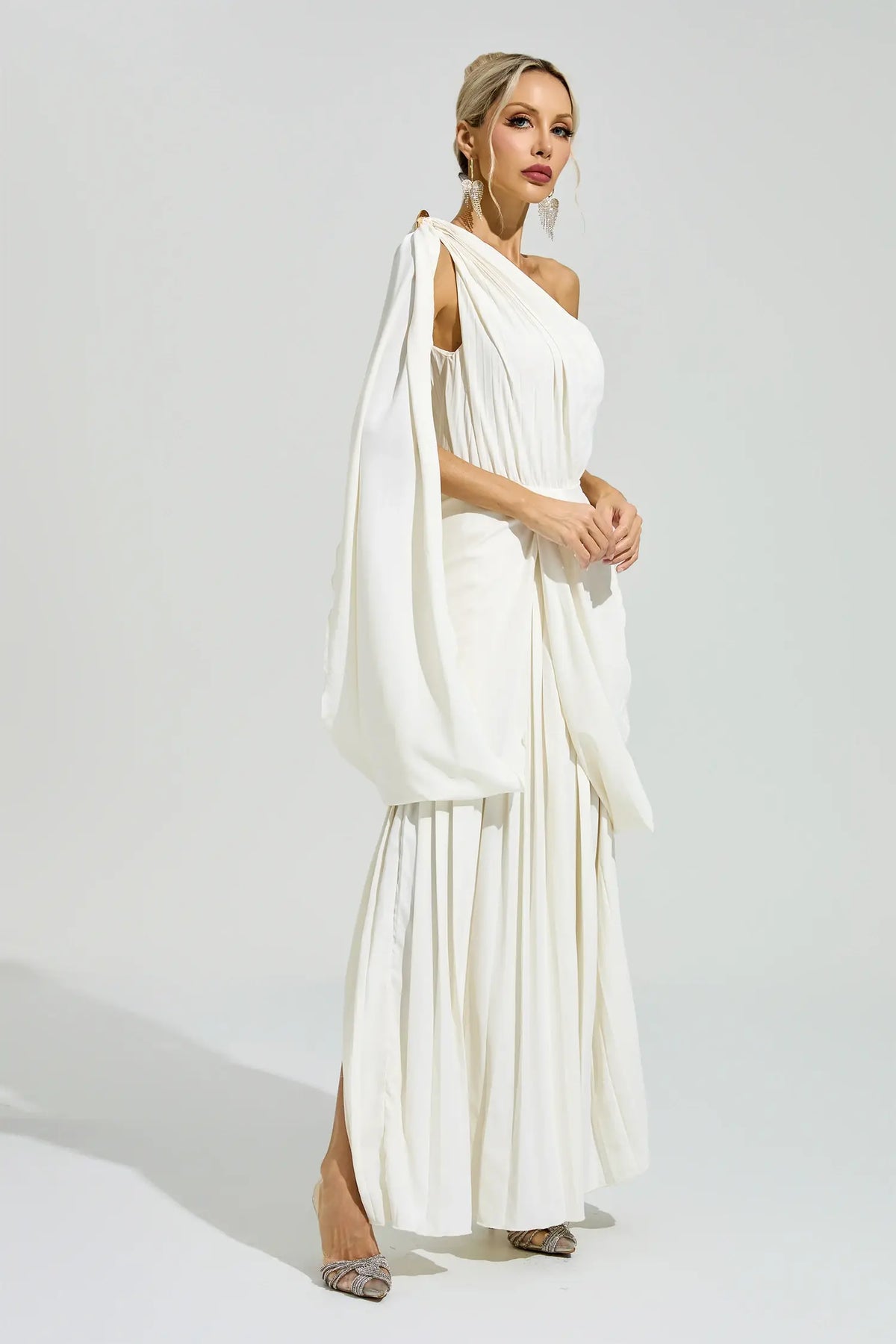 Selena White Sleeveless Maxi Dress